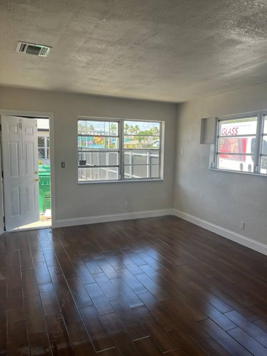 Apartment for rent at 2300 Ave S #8, West Palm Beach, FL 33404
