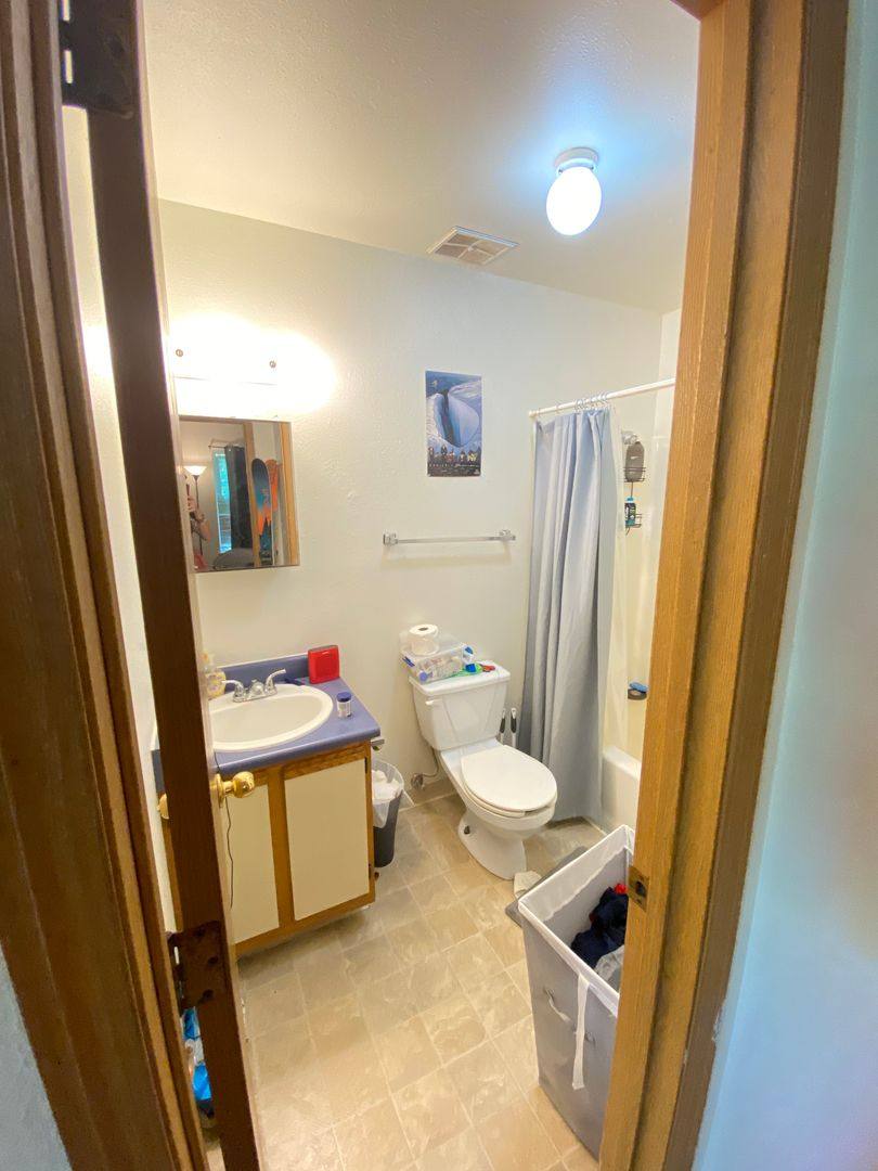 Apartment for rent at 1137 Pleasant St, Boulder, CO 80302
