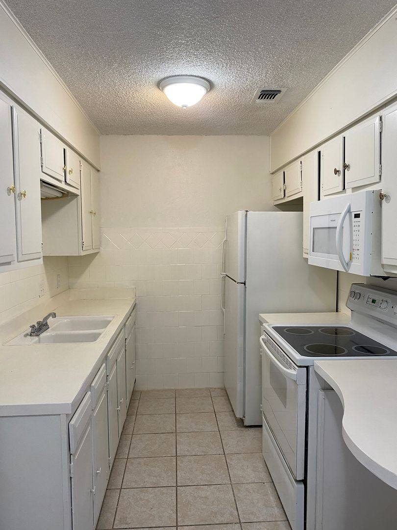 Apartment for rent at 7770 Skolout St, San Antonio, TX 78227