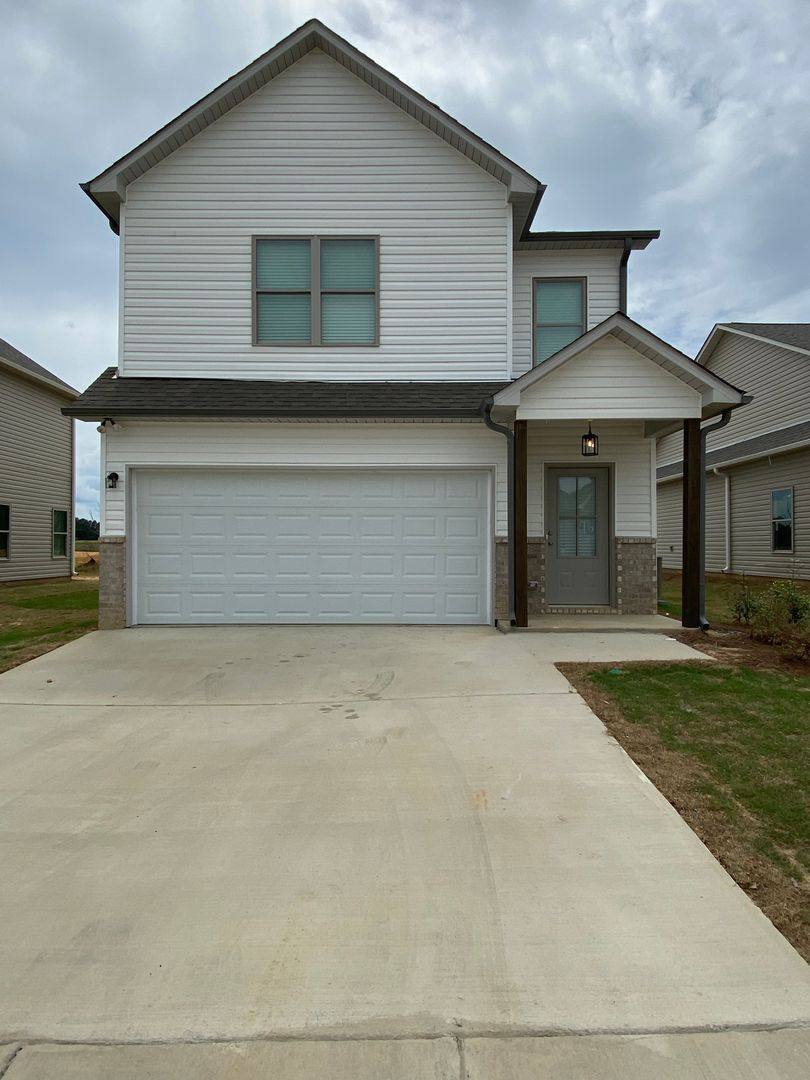 House for rent at 61 County Rd, Cullman, AL 35058