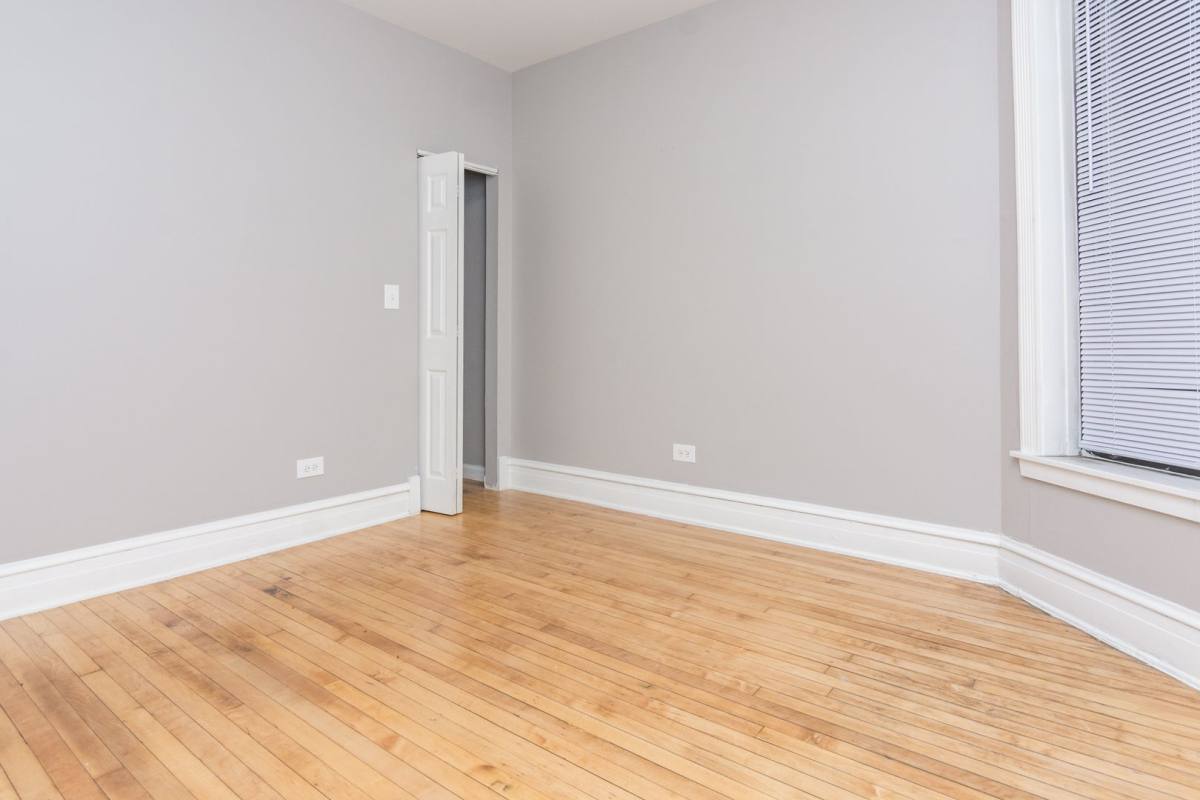 Apartment for rent at 5050 S Laflin St, Chicago, IL 60609