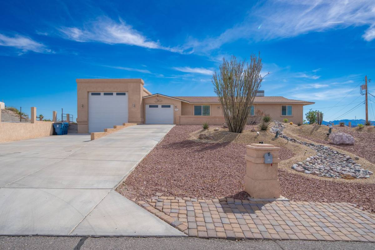 House for rent at 3910 Coral Reef Dr, Lake Havasu City, AZ 86406