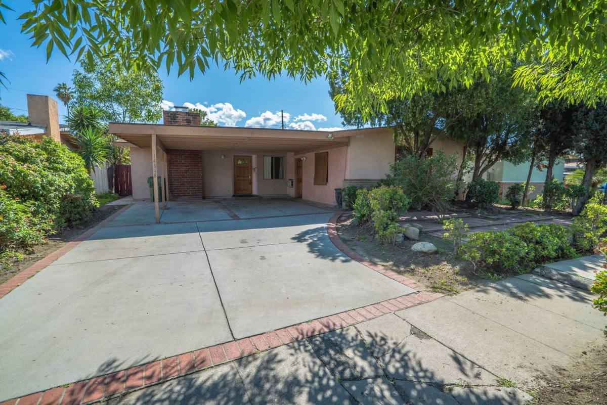 House for rent at 14848 Strathern St, Panorama City, CA 91402