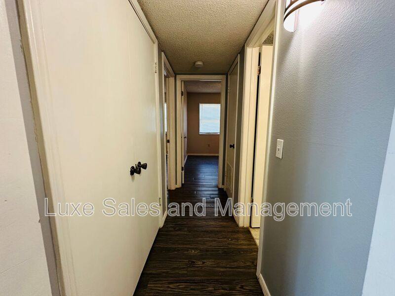 Condo for rent at 6034 NW Expressway #B, Oklahoma City, OK 73132
