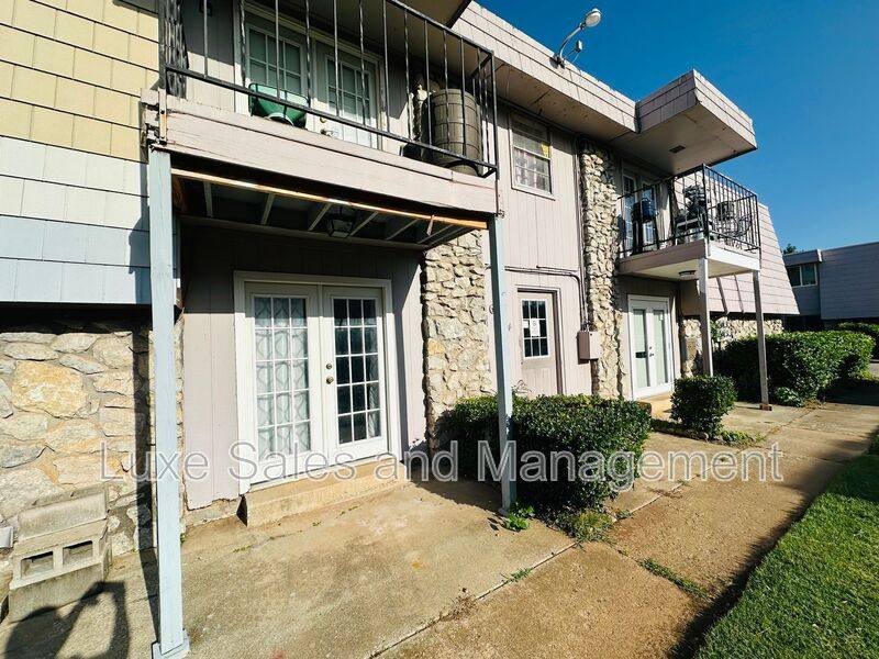 Condo for rent at 6034 NW Expressway #B, Oklahoma City, OK 73132