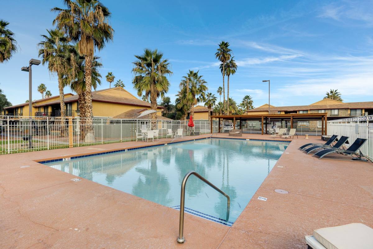 Apartment for rent at 7111 N 75th Ave, Glendale, AZ 85303
