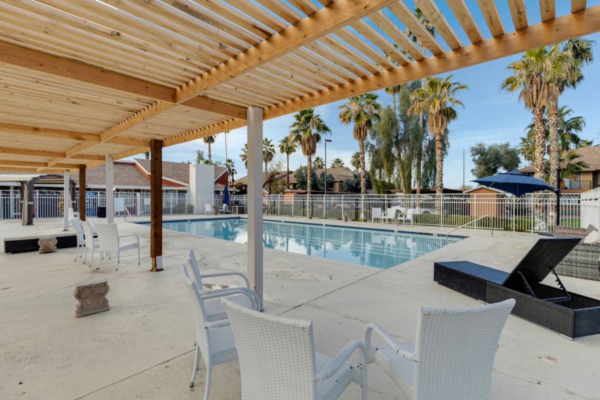 Apartment for rent at 7111 N 75th Ave, Glendale, AZ 85303