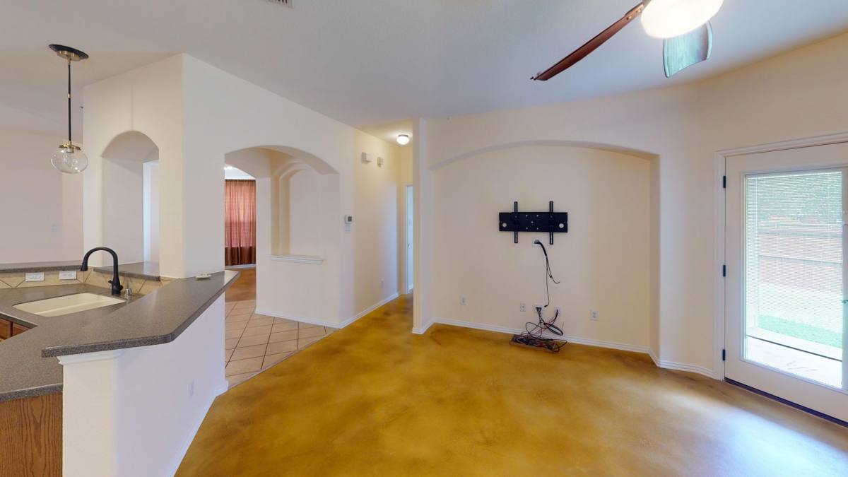 493 Jefferson Lane, Lake Dallas, TX 75065 - House for Rent - Image 5