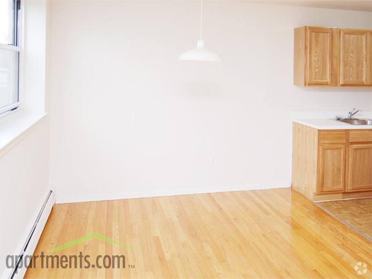 Apartment for rent at 211 Alden St, Wallington, NJ 07057
