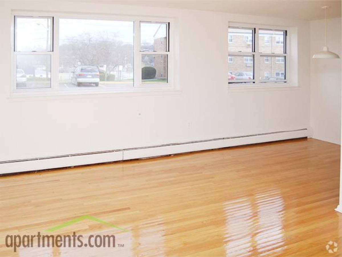 Apartment for rent at 211 Alden St, Wallington, NJ 07057