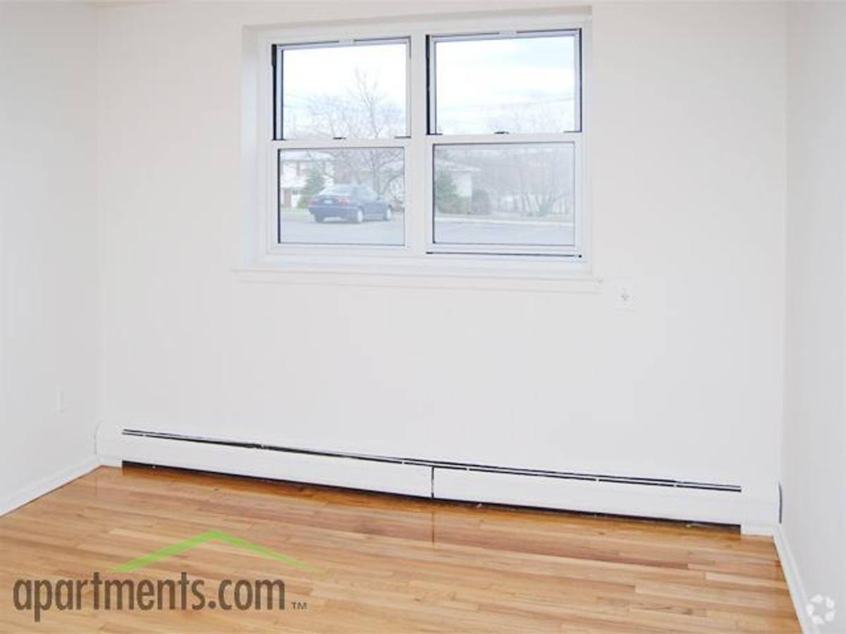 Apartment for rent at 211 Alden St, Wallington, NJ 07057