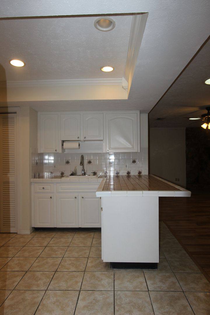House for rent at 818 Druid Hills Rd, Tampa, FL 33617