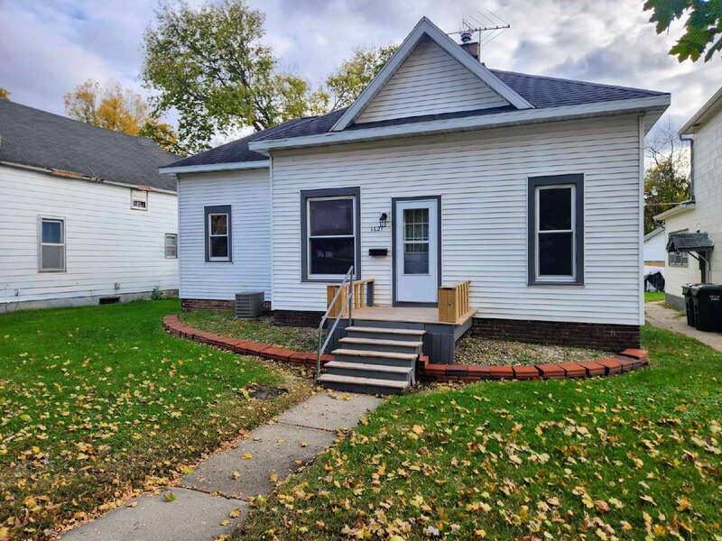 House for rent at 1621 Willis Ave, Perry, IA 50220