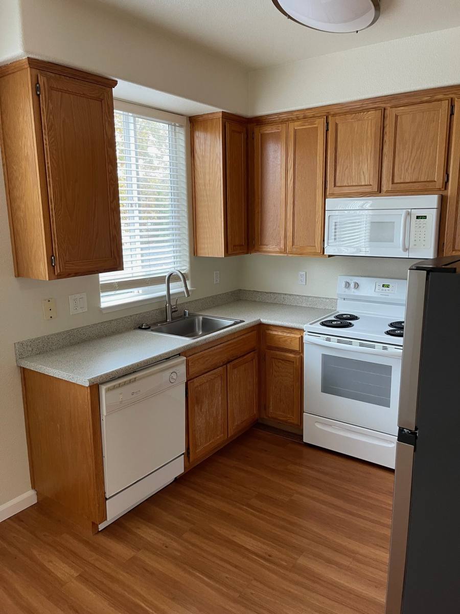 Apartment for rent at 1000 Prospect Ave #214, Santa Rosa, CA 95409