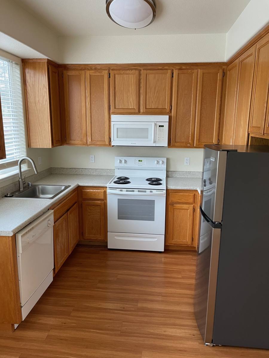 Apartment for rent at 1000 Prospect Ave #214, Santa Rosa, CA 95409