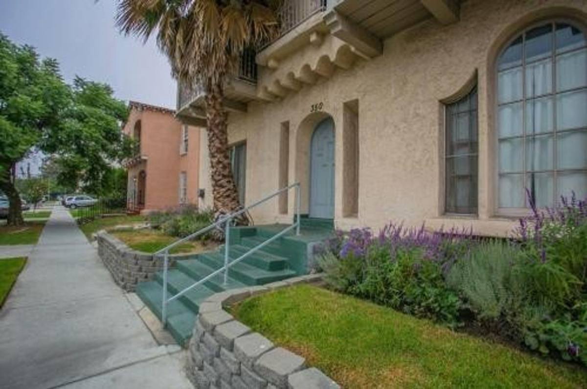 Apartment for rent at 350 N Spaulding Ave, Los Angeles, CA 90036