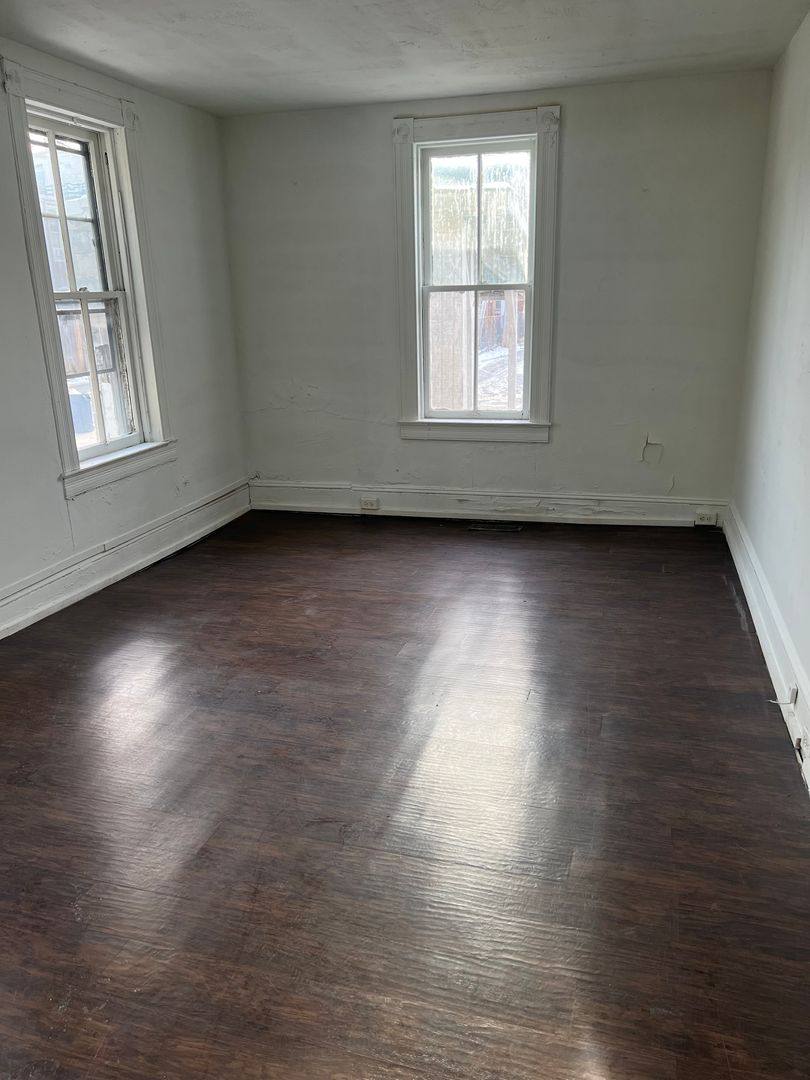 Apartment for rent at 310 E King St #1, York, PA 17403