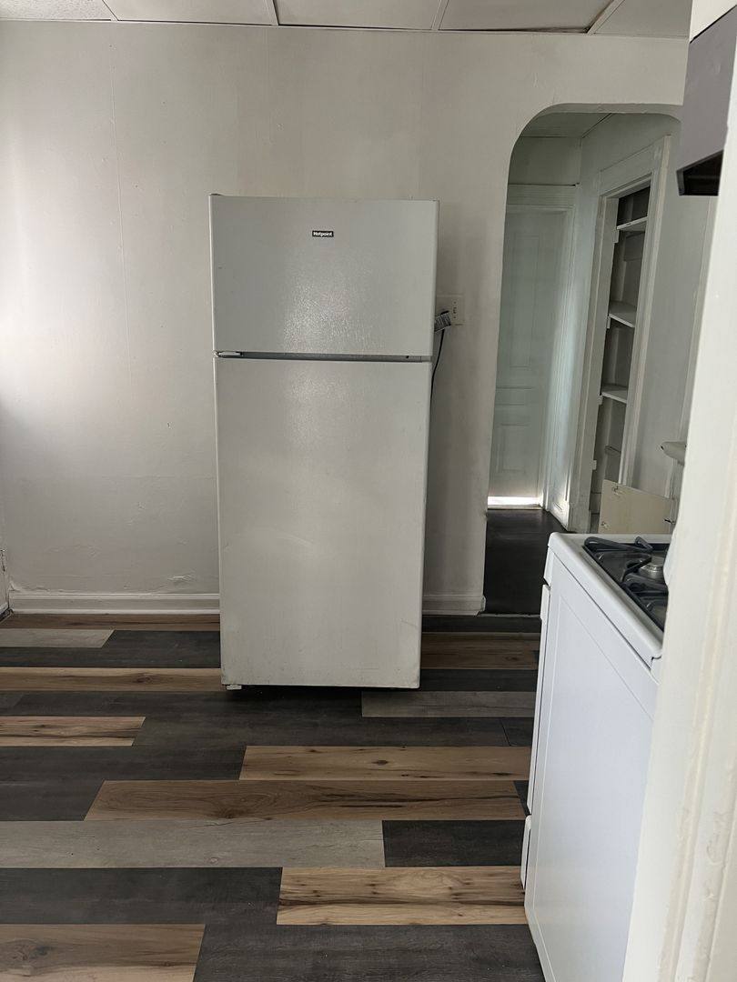 Apartment for rent at 310 E King St #1, York, PA 17403