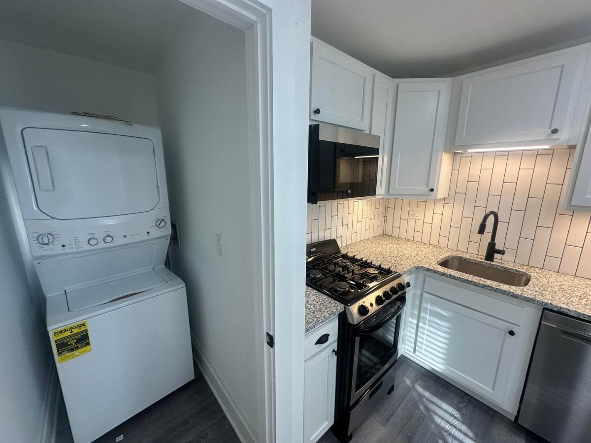 Apartment for rent at 1447 Highland St, Columbus, OH 43201