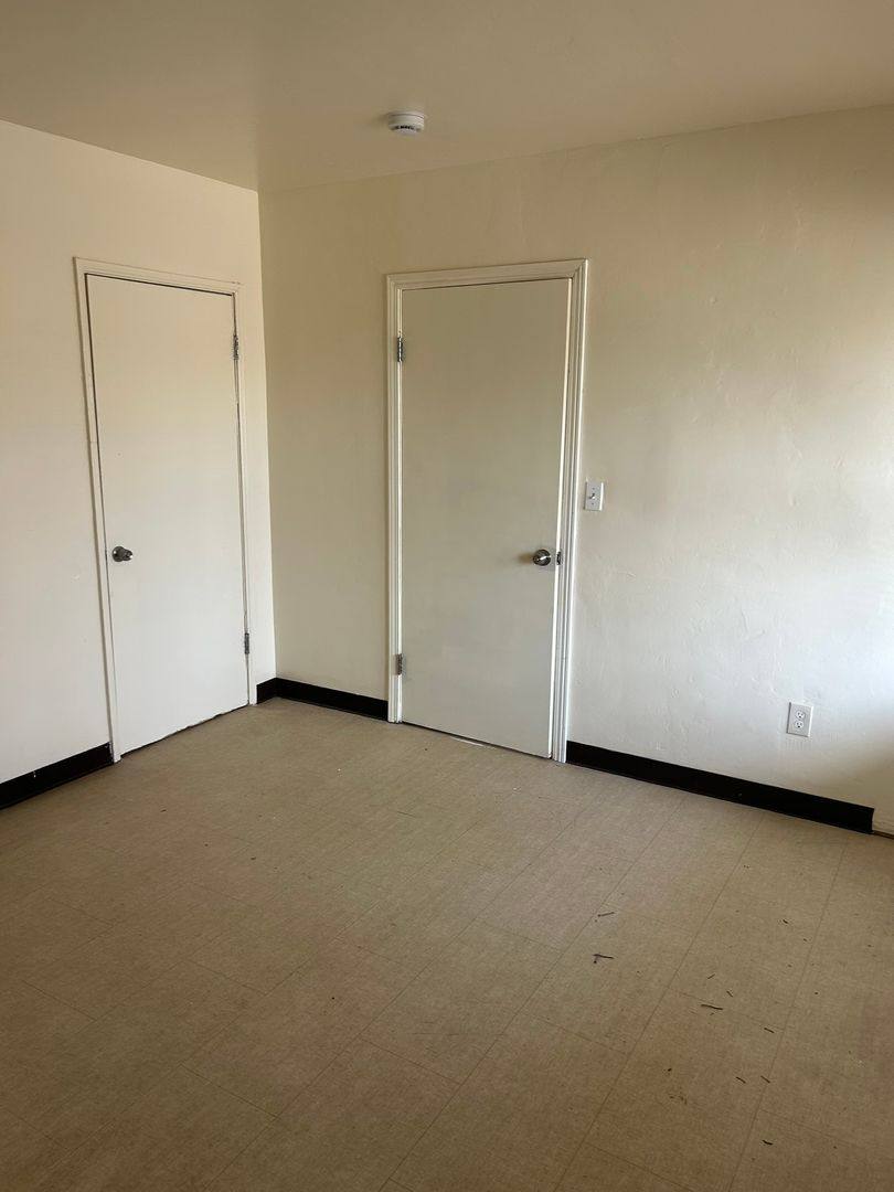 Apartment for rent at 1710 Oregon A - E, Bakersfield, CA 93305