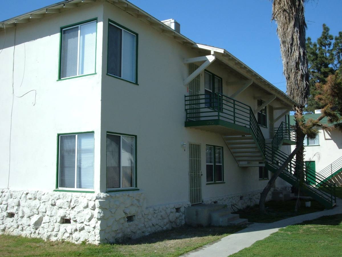Apartment for rent at 1710 Oregon A - E, Bakersfield, CA 93305