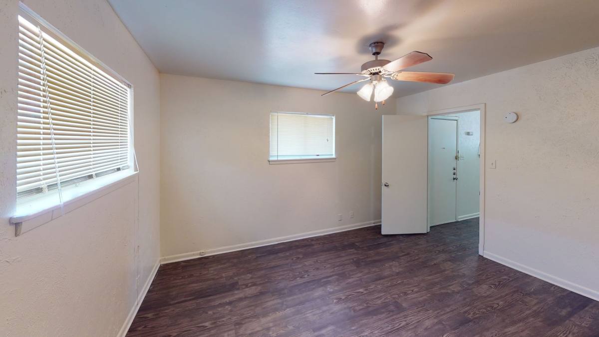 Townhouse for rent at 903 905 S Welch St, Denton, TX 76201