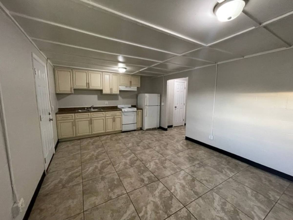 Apartment for rent at 17th St, Dade City, FL 33523