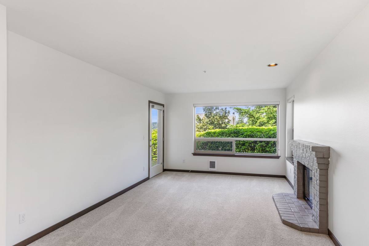 The View at Woodridge, 12118 SE 31st St, Bellevue, WA 98005 - Apartment for Rent - Image 9