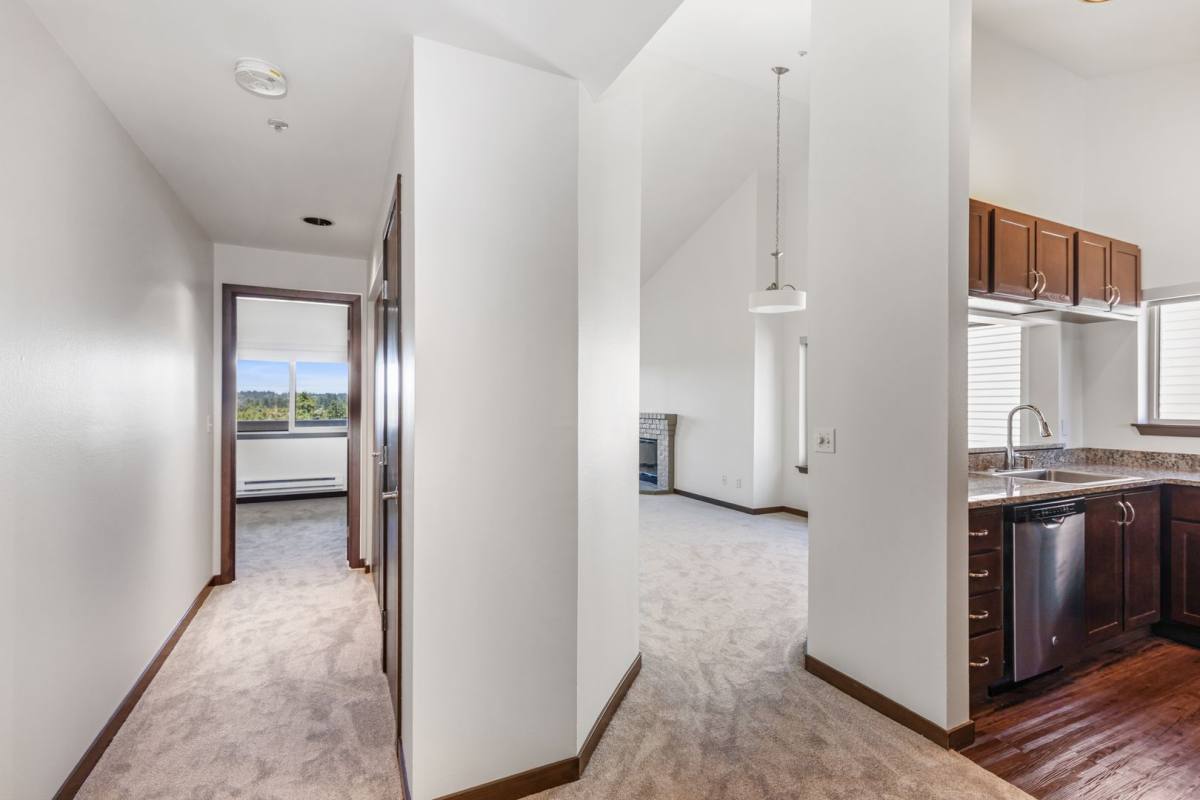 Apartment for rent at 12118 SE 31st St, Bellevue, WA 98005