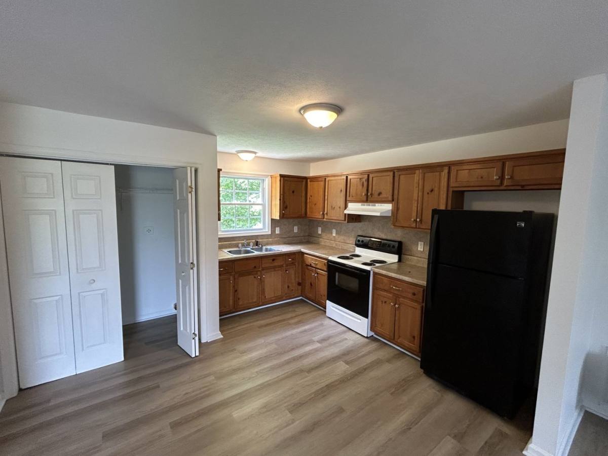 Apartment for rent at 14105-14109 Red House Rd, Concord, VA 24538