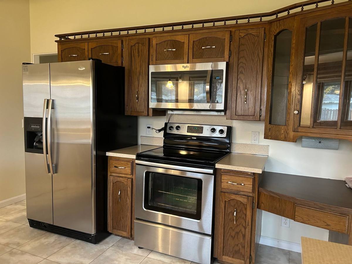 House for rent at 409 24th St NW, Minot, ND 58701