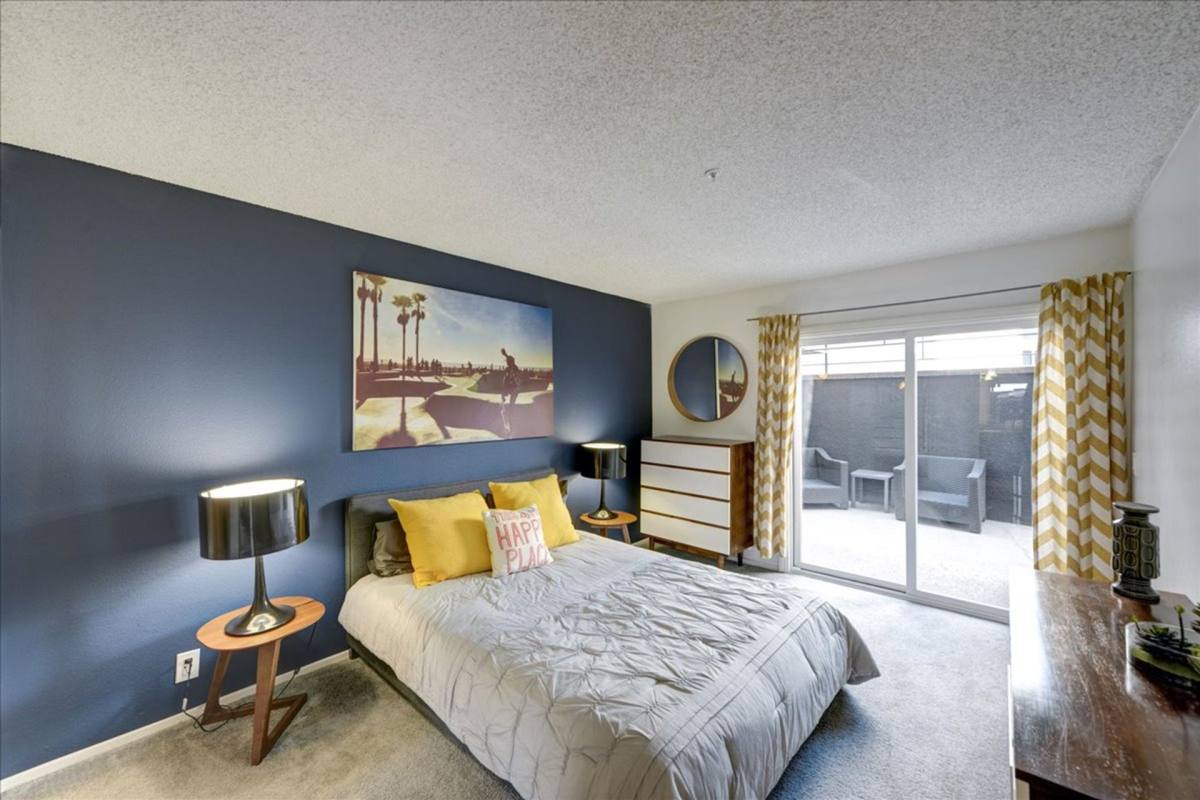 Apartment for rent at 300 W 2nd St, Santa Ana, CA 92701