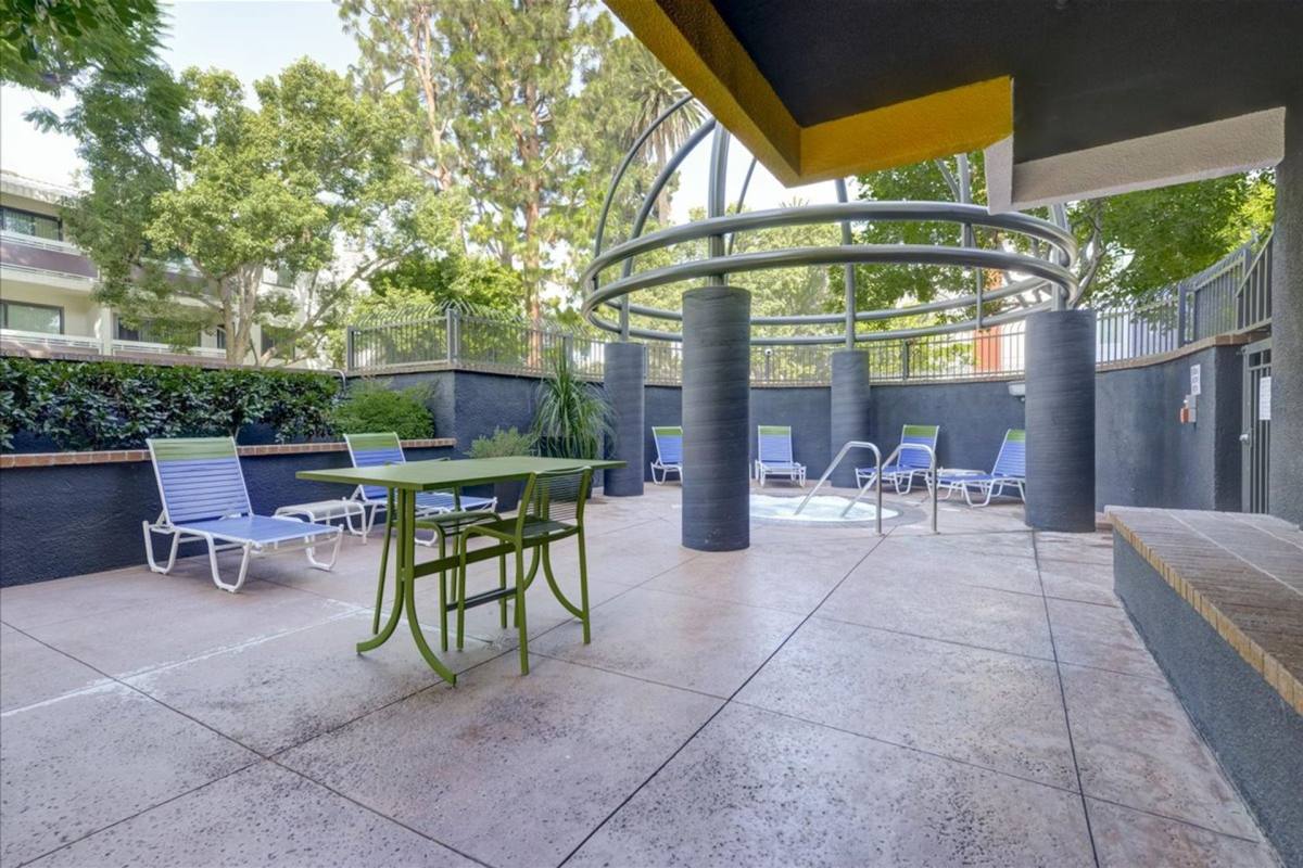 Apartment for rent at 300 W 2nd St, Santa Ana, CA 92701