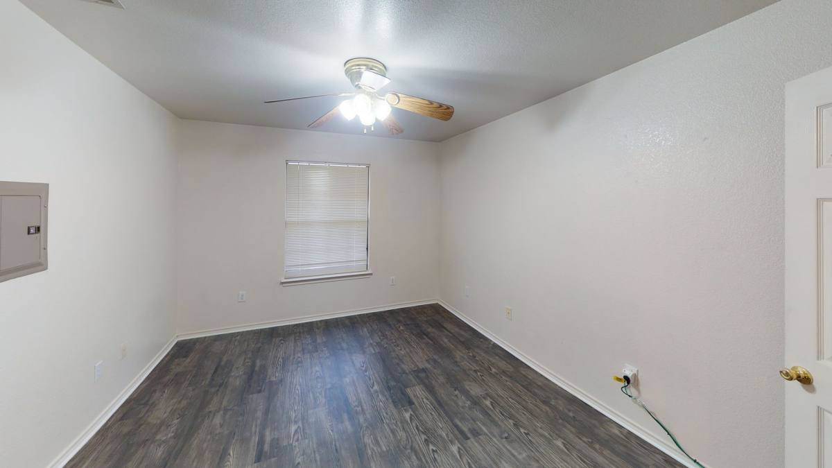 Apartment for rent at 1004 W Mulberry St, Denton, TX 76201