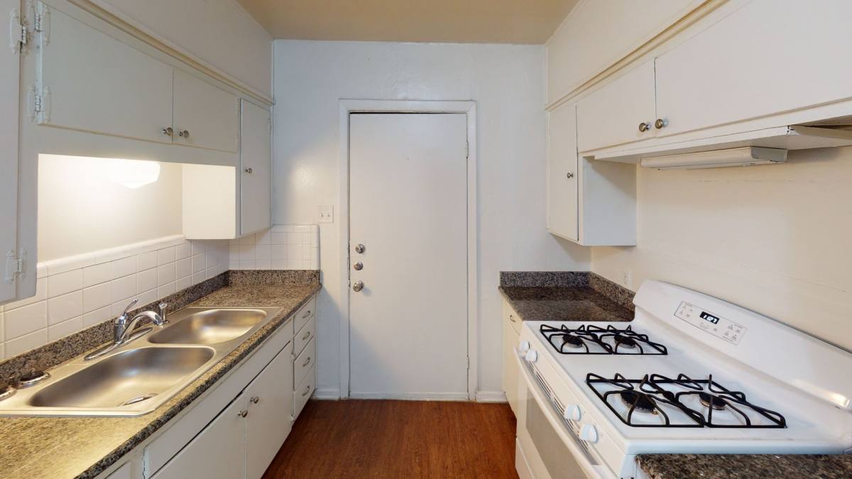 House for rent at 915 S Welch St, Denton, TX 76201