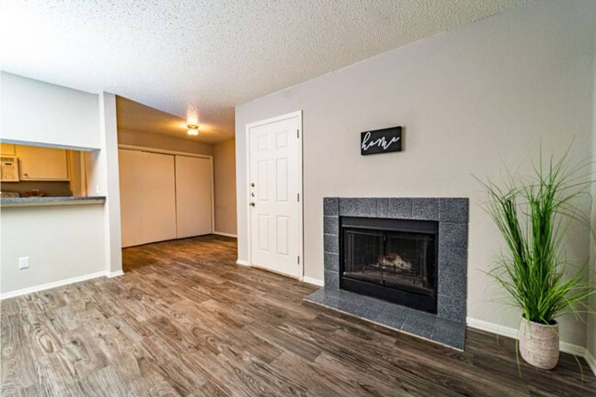 Apartment for rent at 1525 E 2nd St, Granbury, TX 76048