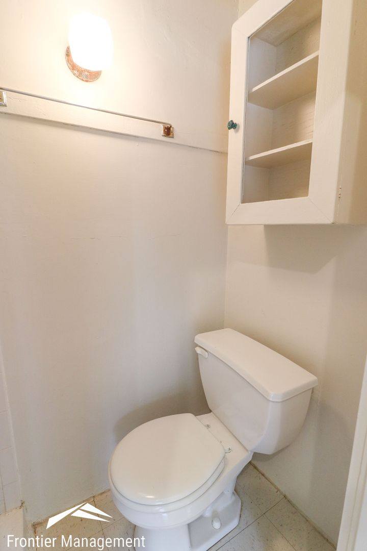 Apartment for rent at 412 N 11th St, Manhattan, KS 66502
