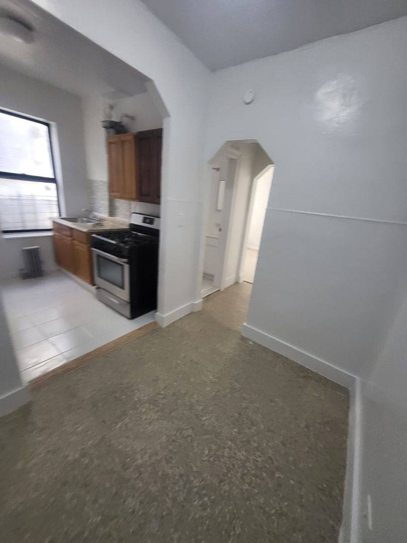Apartment for rent at 490 E 189th St, Bronx, NY 10458