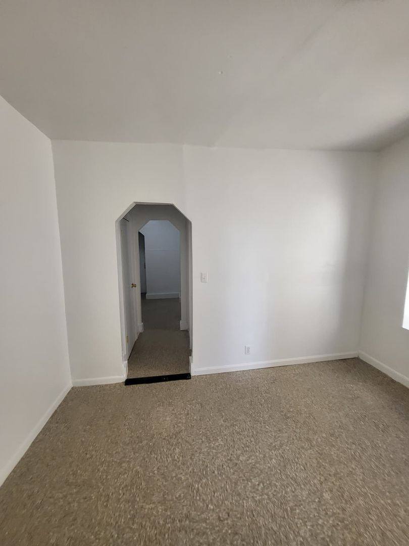 Apartment for rent at 490 E 189th St, Bronx, NY 10458
