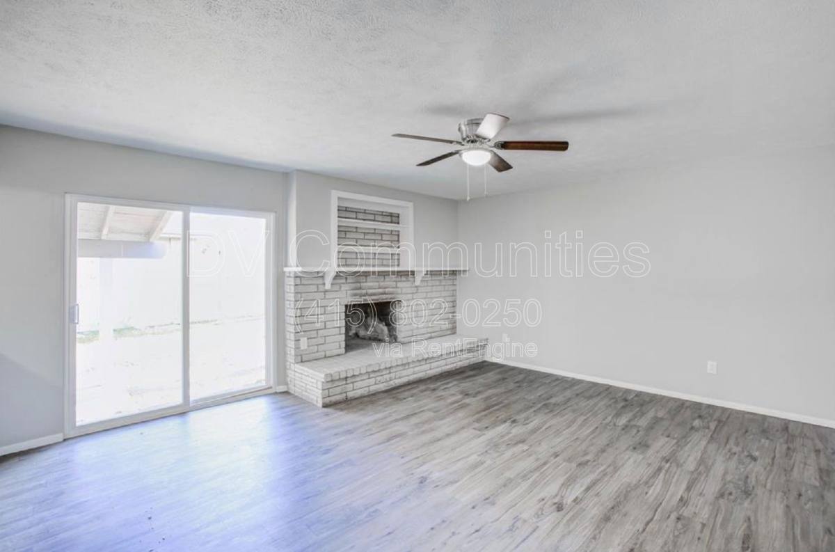 House for rent at 5806 Evening Shadows Lane, Spring, TX 77373