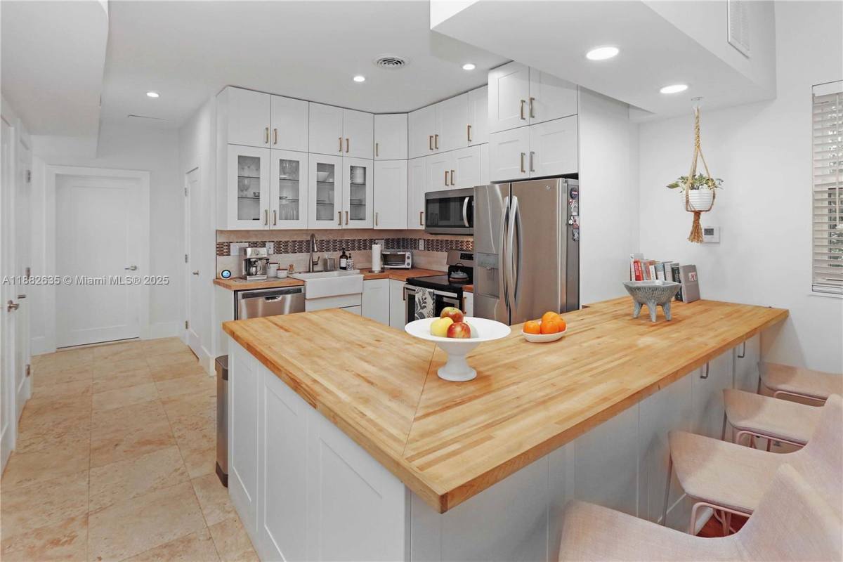 House for rent at 1648 Adams St, Hollywood, FL 33020