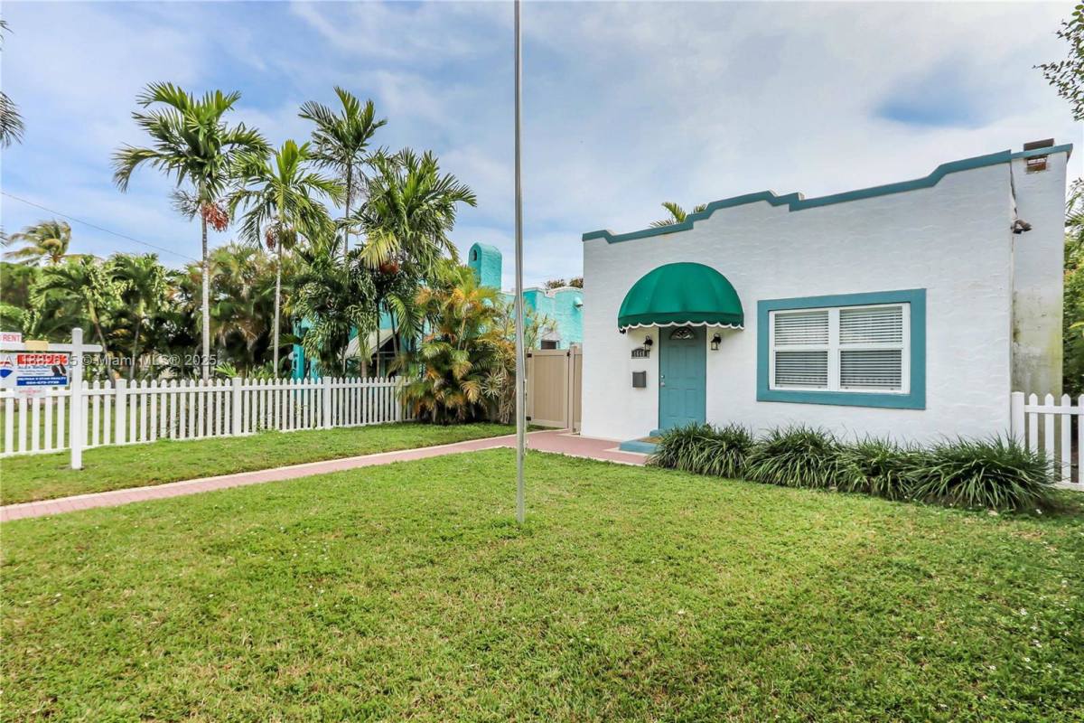 House for rent at 1648 Adams St, Hollywood, FL 33020
