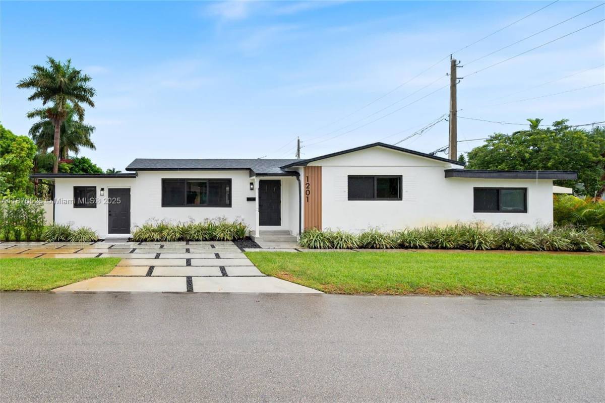 House for rent at 1201 N 16th Ave, Hollywood, FL 33020