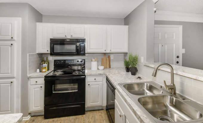 2305 Ashcroft Lane, Arlington, TX 76006 - Apartment For Rent - Image 3