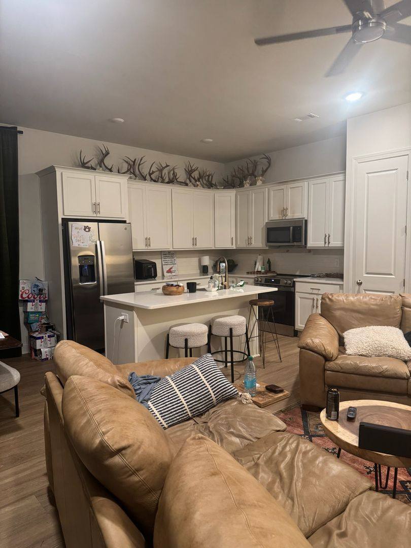 Townhouse for rent at 620 E Glenn Ave, Auburn, AL 36830