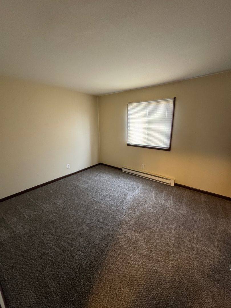 Apartment for rent at 604 St Louis Ave, Rockford, IL 61104