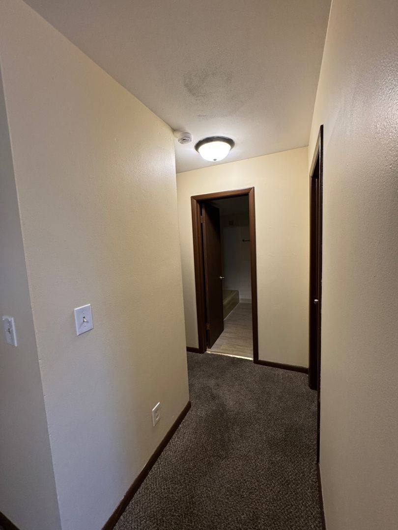 Apartment for rent at 604 St Louis Ave, Rockford, IL 61104