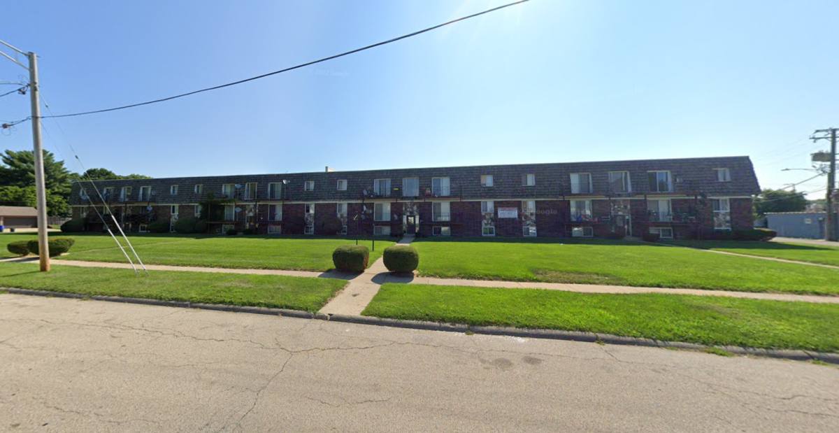 Apartment for rent at 604 St Louis Ave, Rockford, IL 61104