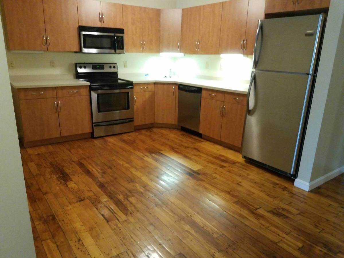 Apartment for rent at 75 Wamsutta St, New Bedford, MA 02740