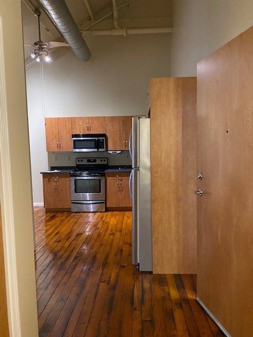Apartment for rent at 75 Wamsutta St, New Bedford, MA 02740